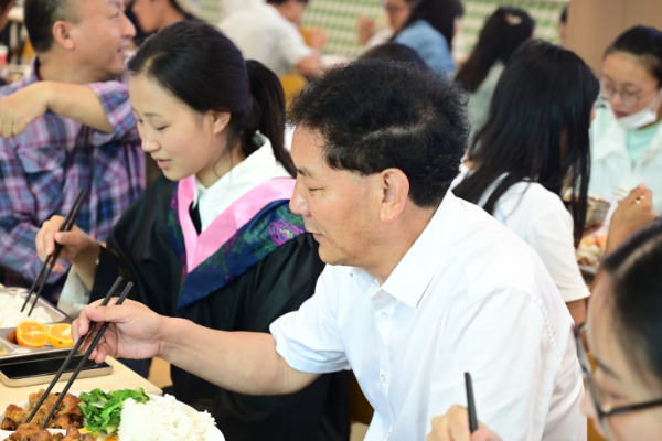 餐会4 餐会4