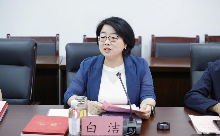白校长 拷贝 白校长 拷贝