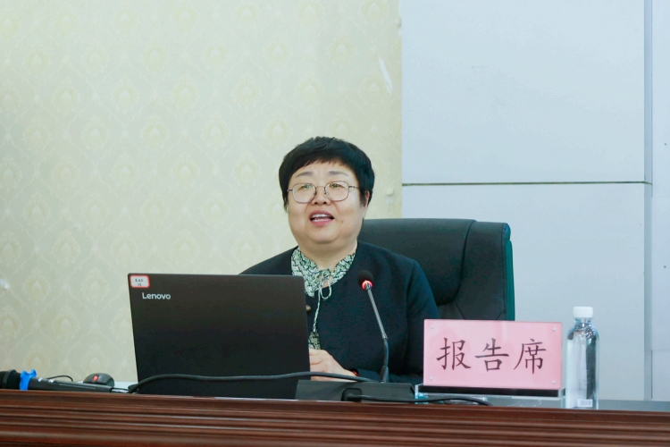 讲话人1 讲话人1
