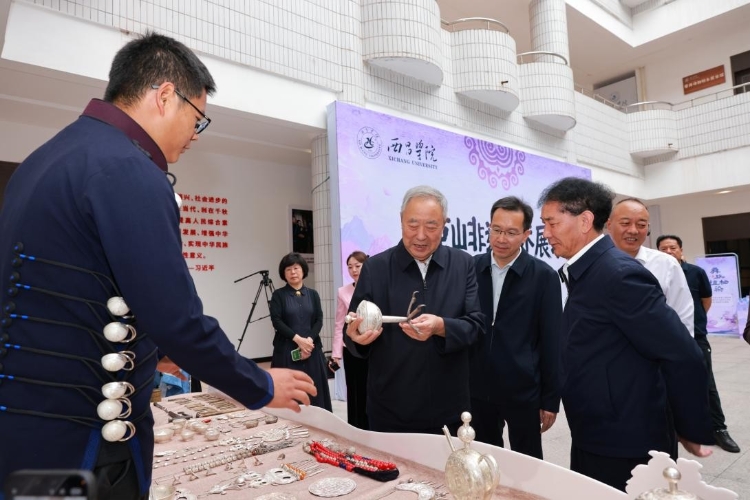 图片2 图片2