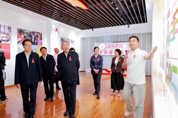 图片3 图片3