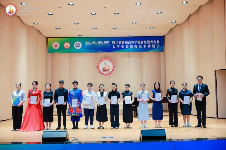 图片32 图片32