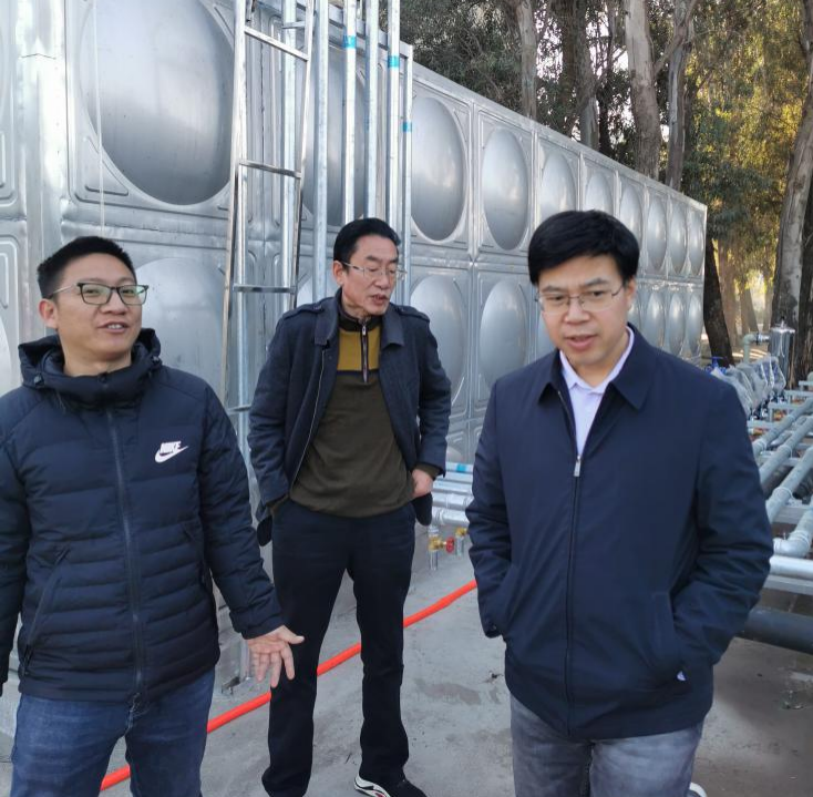 校领导现场检查热水建设推进情况 校领导现场检查热水建设推进情况